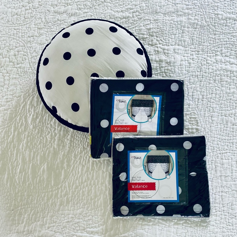 Polka Dot Valance Set